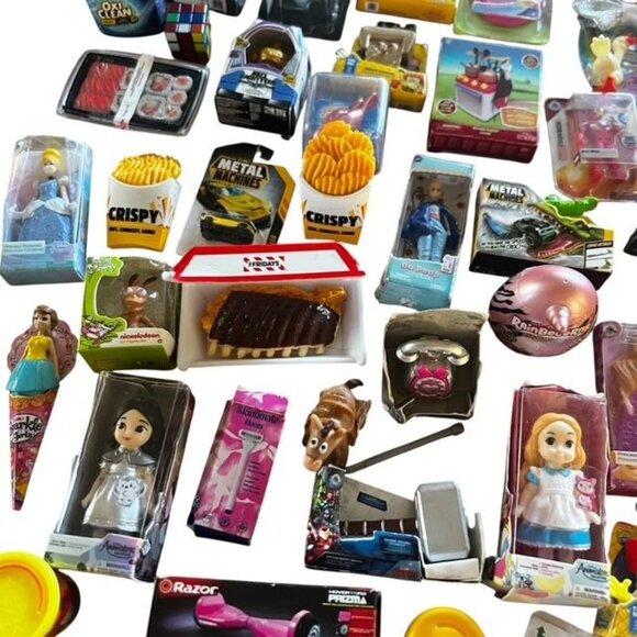 Mini Brands Large Lot Mixed Pieces - Picture 3 of 13